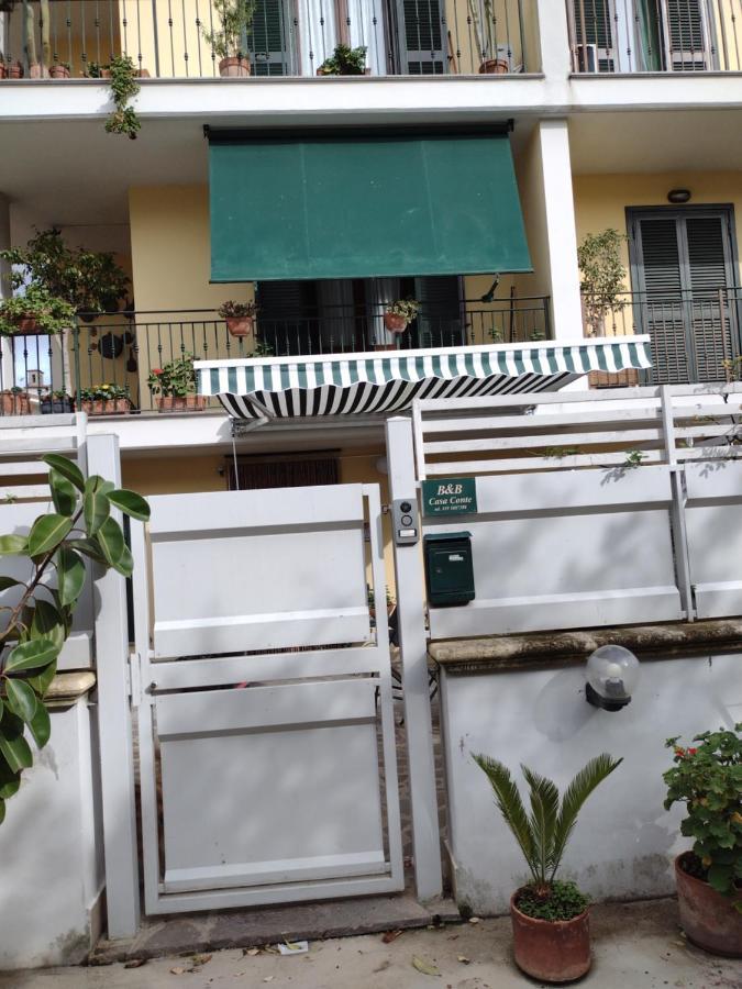 Casa Conte Bed & Breakfast Terracina Exterior photo